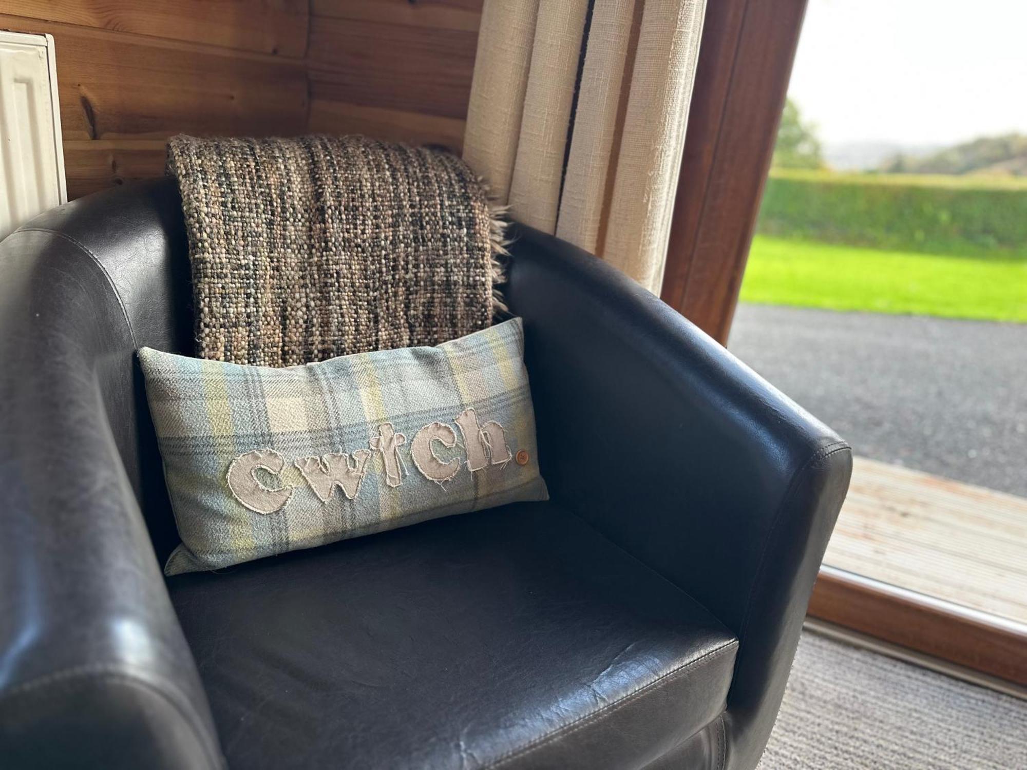 Swansea Log Cabin Pontardawe Kültér fotó