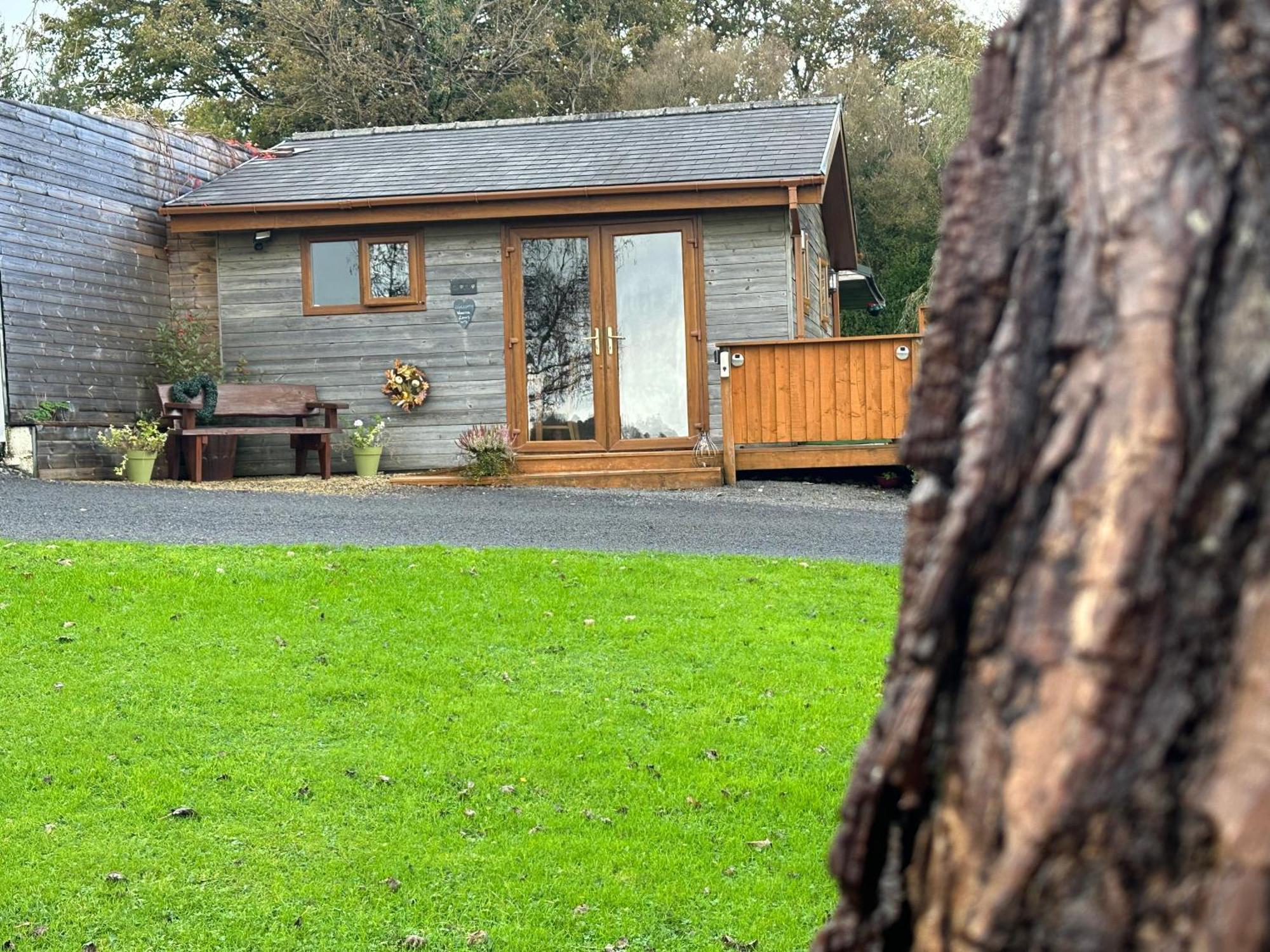 Swansea Log Cabin Pontardawe Kültér fotó