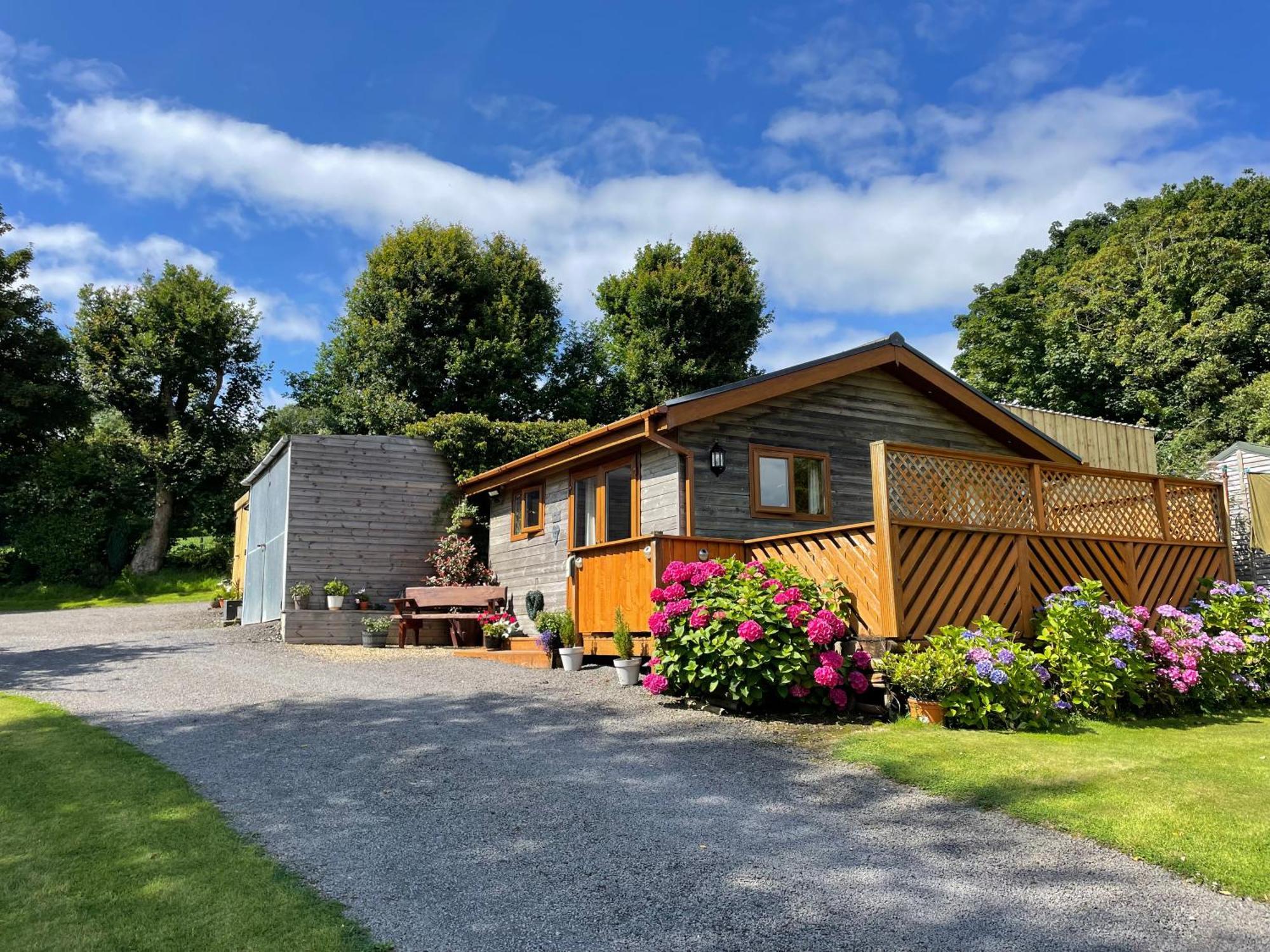 Swansea Log Cabin Pontardawe Kültér fotó